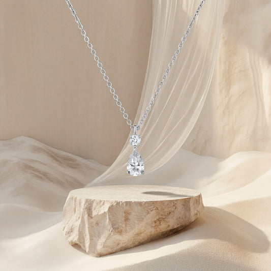 Elegant Teardrop Necklace