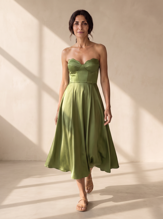 Liora | Abito Midi Elegante Senza Spalline