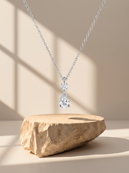 Elegant Teardrop Necklace