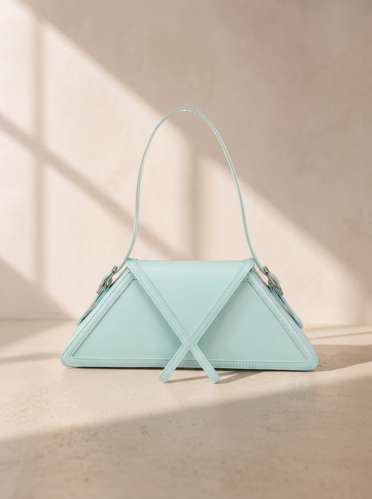 Geometric handbag with a structured design
